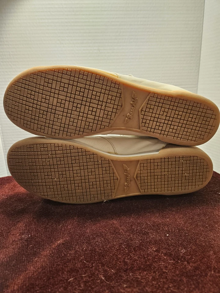 Bass Air Shoes Womens Size 11 Vintage 80s Lace Up White High Top Sneakers - Image 3 of 4