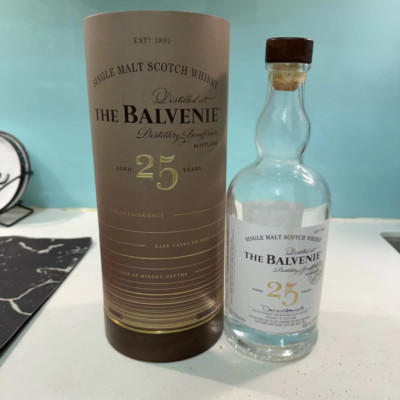 The balvenie 25 year empty bottle no whiskey