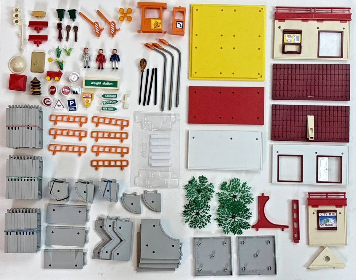Gros Lot D’accessoires MAJO-KIT – Pièces Plastiques Diverses (occasion)