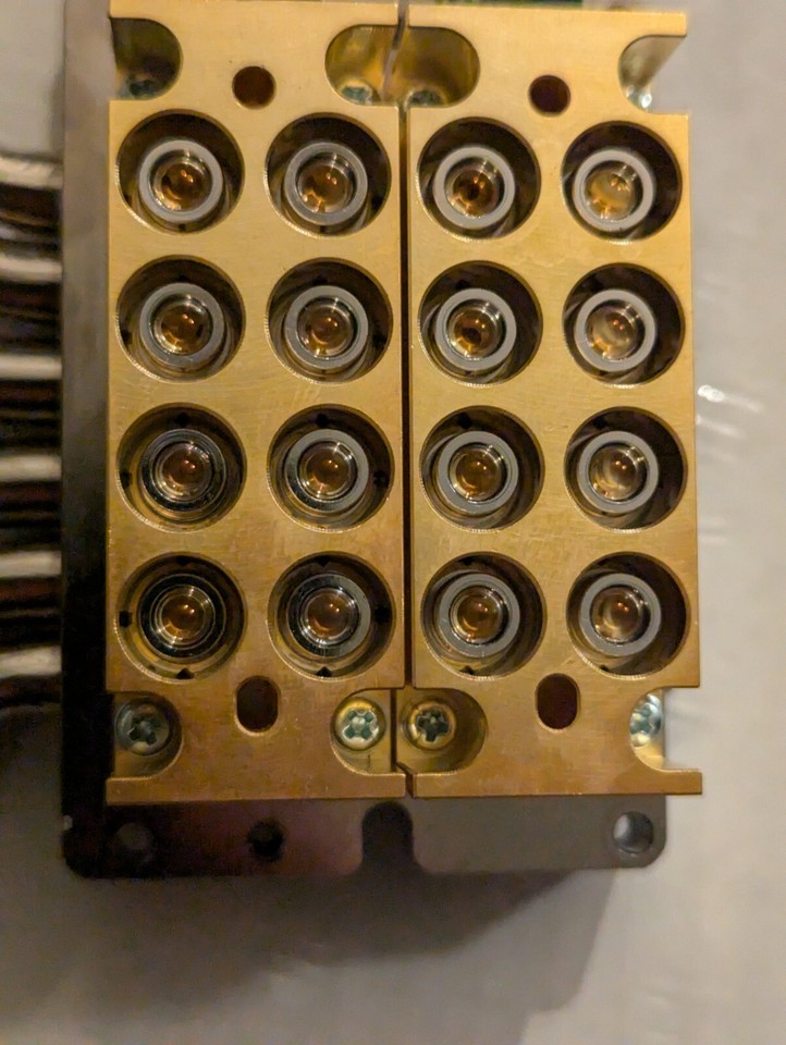 Lot De 8 Diodes Laser Bleues Nichia NUBM08 4,75W 450nm - Boîtier TO-5 Avec Lentille G-Ball - Occasion En état De Marche