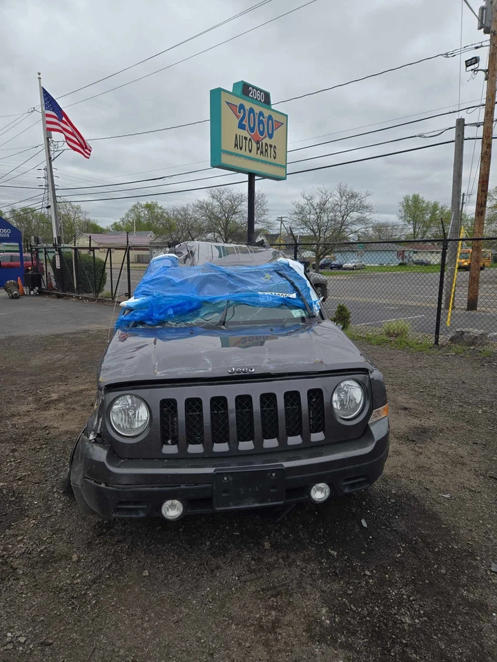Used Rack and Pinion Assembly fits: 2015 Jeep Patriot Power Steering FWD Grade A Foto 4 de 4