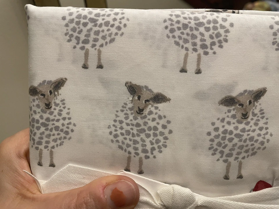 Funda de almohada de granero de cerámica vacaciones fiesta de Navidad albergue ovejas Disney niño SET 2, Foto 4 de 4