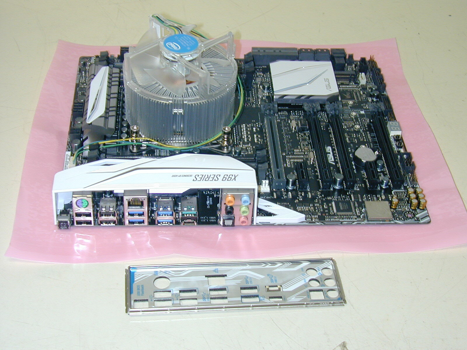 ASUS X99-AⅡベアボーン DIMM×8 HDD500G LGA2011-V3 M.2 U.2 USB3.1 I7 E5