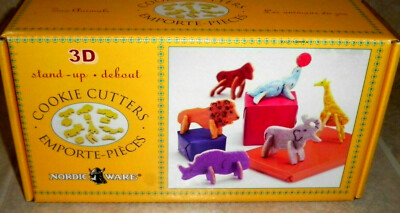 Nordic Ware 3D  Kunststoff Ausstechformen Stand-UP Zootiere~ 12 Formen  