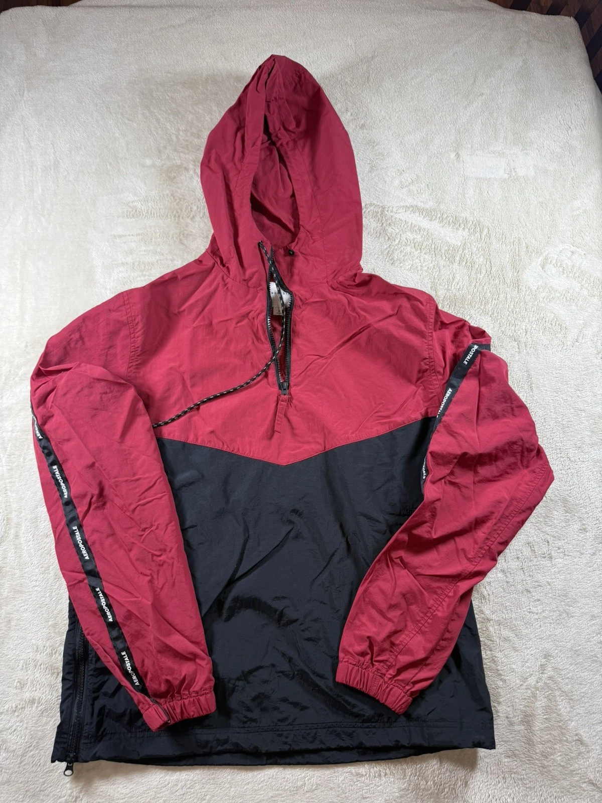 Aeropostale Mens Colorblock Nylon Windbreaker 1/4 Zip Hoodie Jacket red/ Black