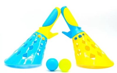 Storio Click and Catch Twin Ball Launcher Game with 3 Balls Indoor Outdoor Toy