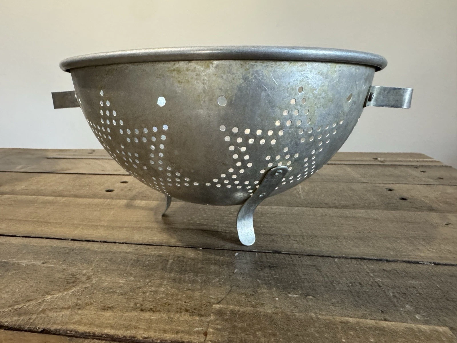 Vintage Star Patterned Colander, Metal Strainer, Vintage Kitchen,