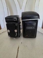 Macchina fotografica vintage Yashica 12 120 pellicola