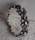 James Avery VTG retired Sterling Silver Margarita Daisy Flowers Ring Band Sz 7.5