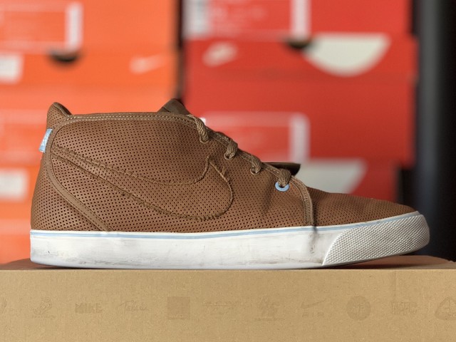 nike toki brown