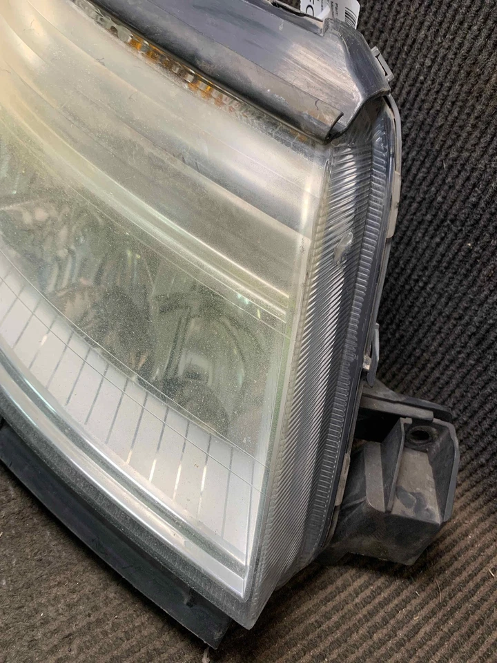 Fits 2008-2009 Ford Taurus X Right Headlight Assembly OEM:861313005A Foto 2 de 4