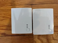 TP-Link TL-PA4010 AV500 Powerline Kit (2)- White