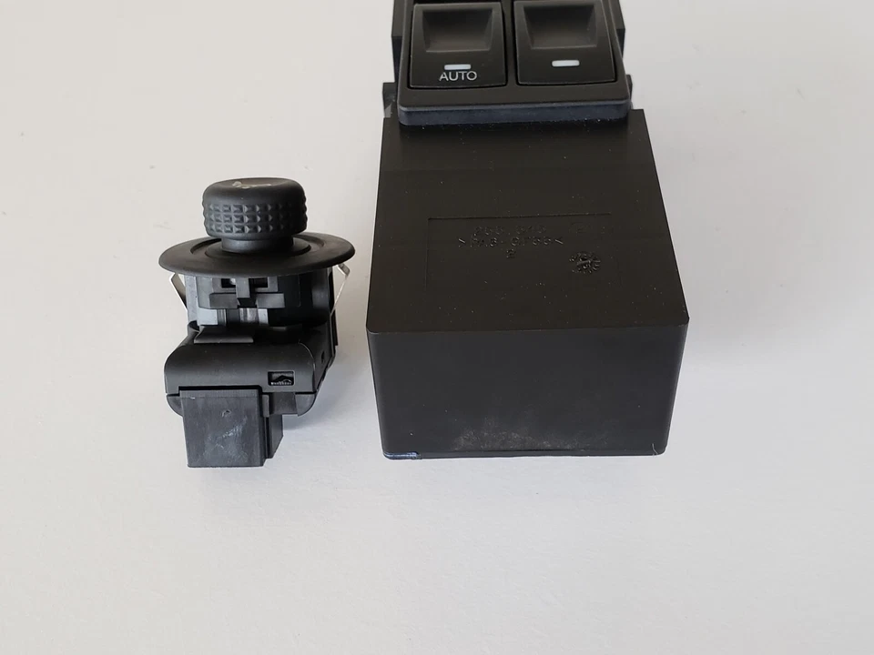 06 Interruptor de ventana maestra izquierda lado conductor Mitsubishi Raider 04602740AA fabricante de equipos originales Foto 4 de 4