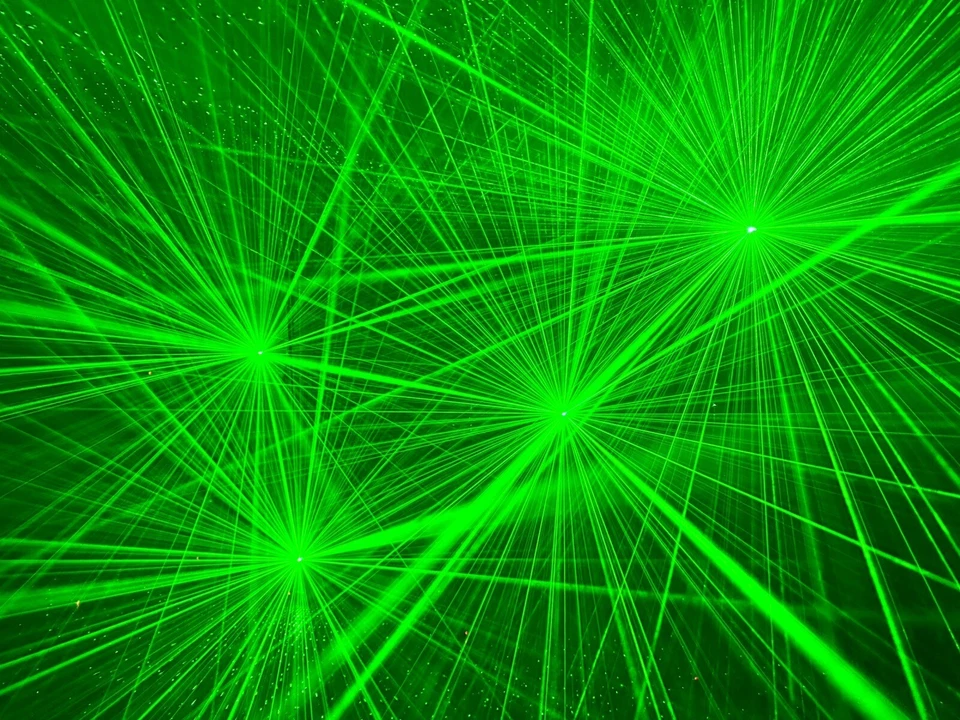 RGB Laser Show Lighting Star Beam Pattern Stage DJ Disco Karaoke KTV Party Light - Image 3 of 4