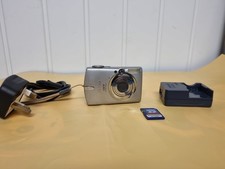 Canon IXY Digital 600 Silver 7.1MP Compact Digital Camera