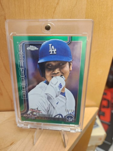 2025 Topps Chrome Update Image Variation Shohei Ohtani SSP Green Refractor /99
