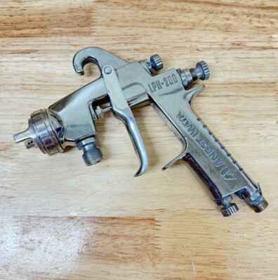 Anest Iwata LPH-200 -G2 HVLP PRESSURE Feed Spray Paint Gun 200LV 1.2 I