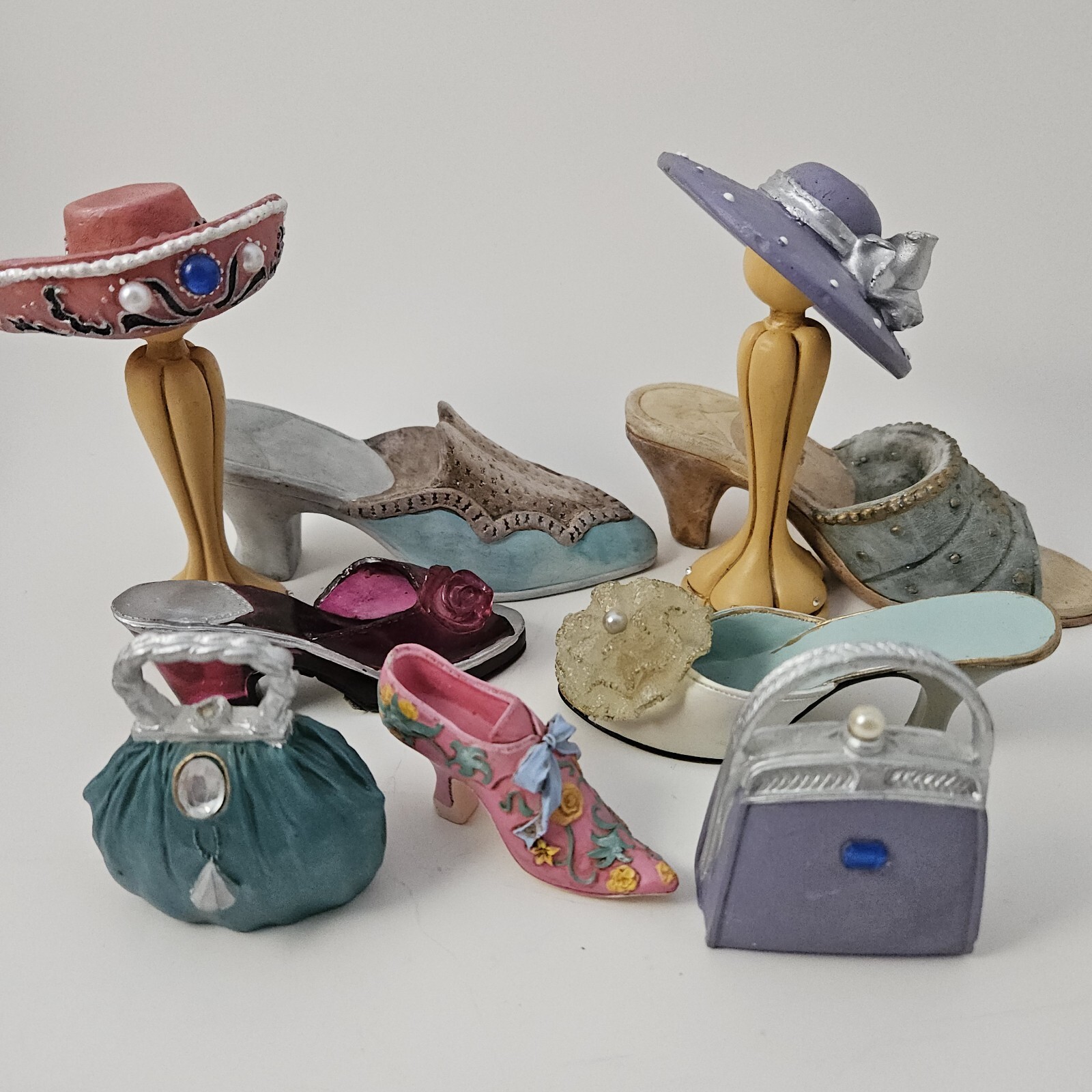 Victorian Style Resin Shoes W/ The Ladies & Purses Lot Of 9