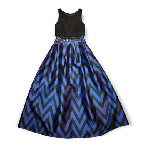 Betsy \u0026 Adam Size 2 Ballgown Dress 