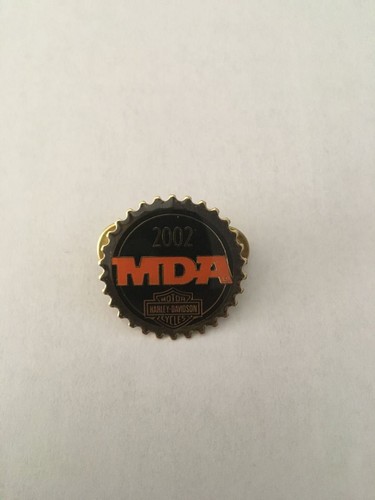 K8) Harley-Davidson 2002 MDA Charity Cycles Circular Motorcyle Pin