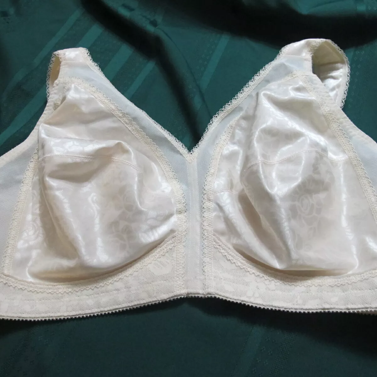 Playtex Women's 18 Hour Original Comfort Strap Bra #4693 Natural Beige Size  44D