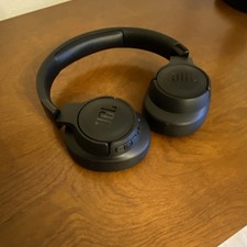 JBL Black Wireless Bluetooth Over-Ear Headphones Headband Ear-Cup (Over the Ear)