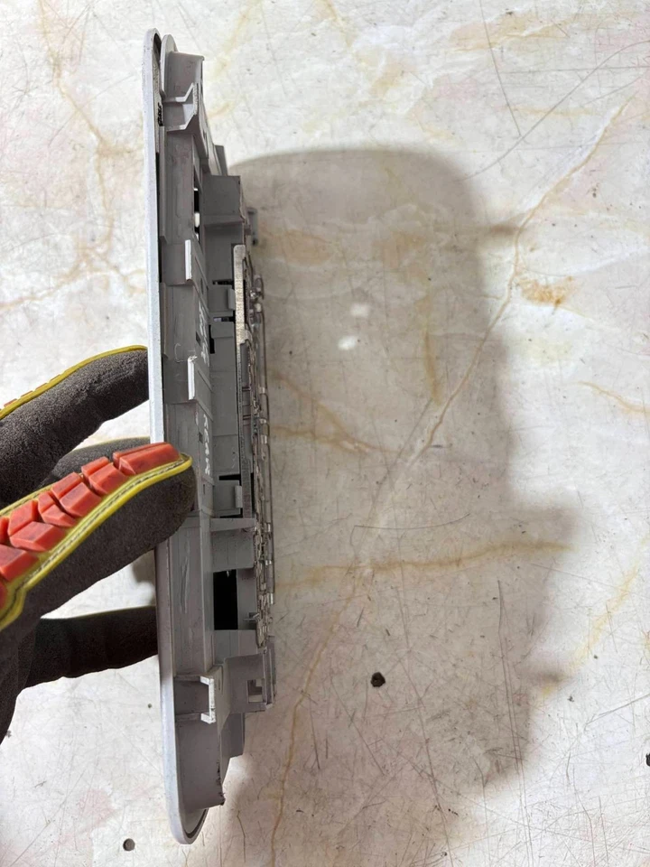 Luz interior trasera para VOLKSWAGEN GOLF 2008-2012 Foto 2 de 4