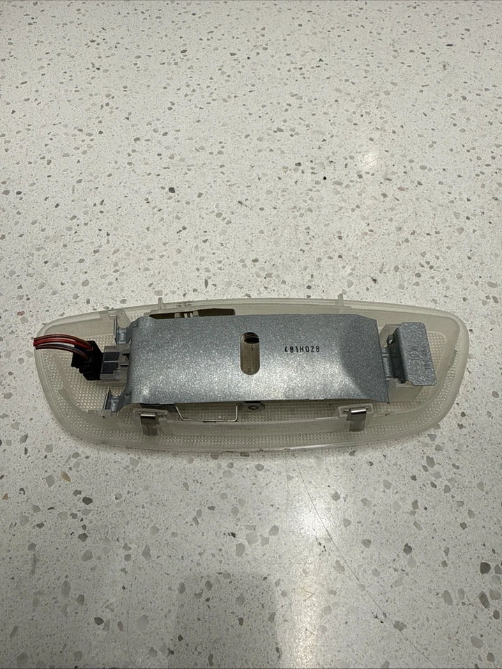98-02 Mercedes W210 E430 E320 Rear Overhead Dome Reading Map Light Lamp OEM - Image 4 of 4