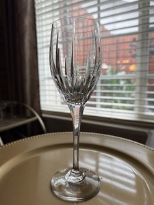 Crystal  Wine Glass / Champagne Flute 8 1/4”  5 Sided Stem