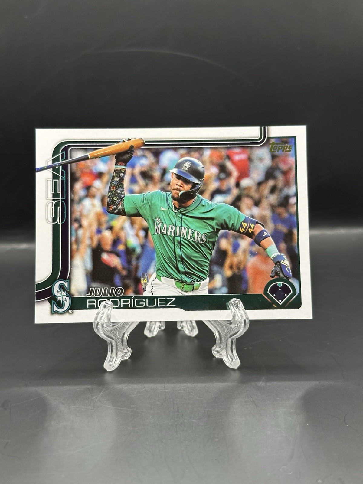 Julio Rodriguez 2025 Topps Series 1 Golden Mirror Image Variation SSP #266