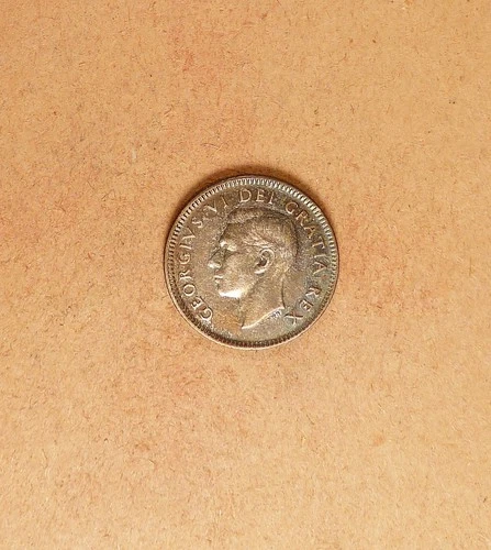 1948 Canada 10c Silver, grades XF/AU, Nice Color, Better Date.