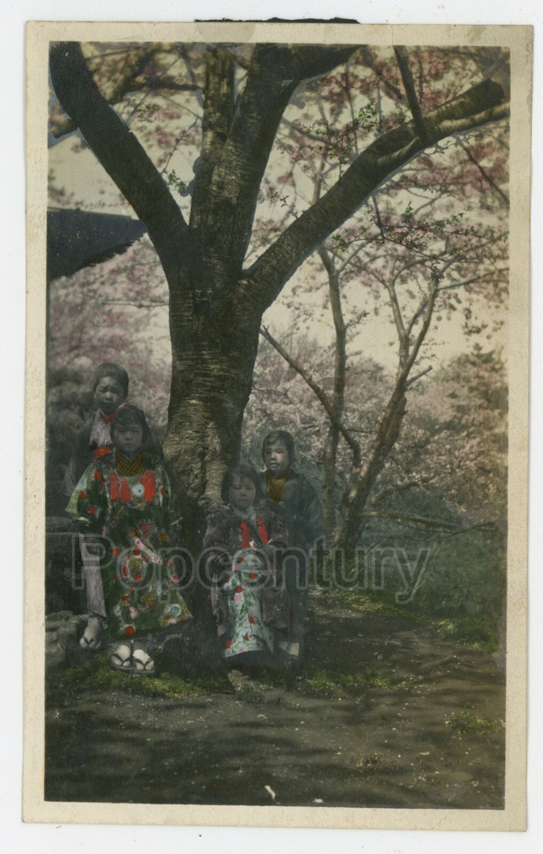 Vintage Original 1920 Photograph Japan Yokohama Children Hand