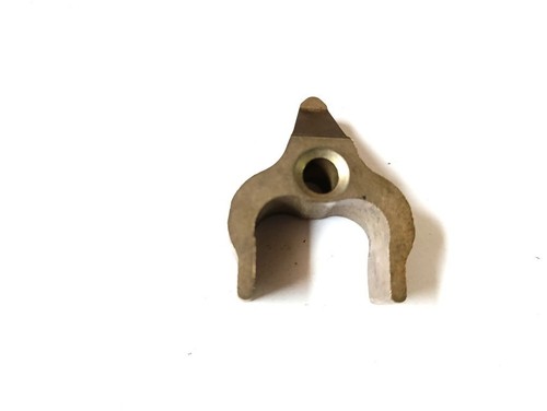 BMW 1 F20 F21 2012 Diesel Halterung Einspritzdüse Injektor Diesel UST102457