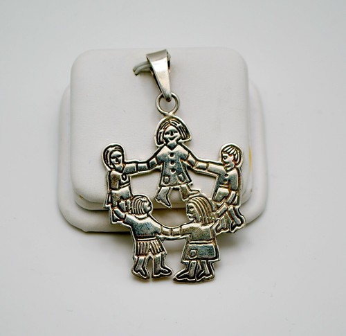 STERLING SILVER CHILDREN HOLDING HANDS PENDANT    #FMN778