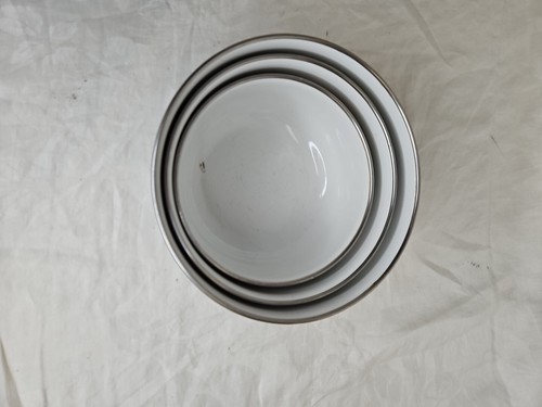 Kobe Kitchen Enamel Metal Mixing Bowls Set Of 3 Strawberry Vintage - Picture 8 of 8