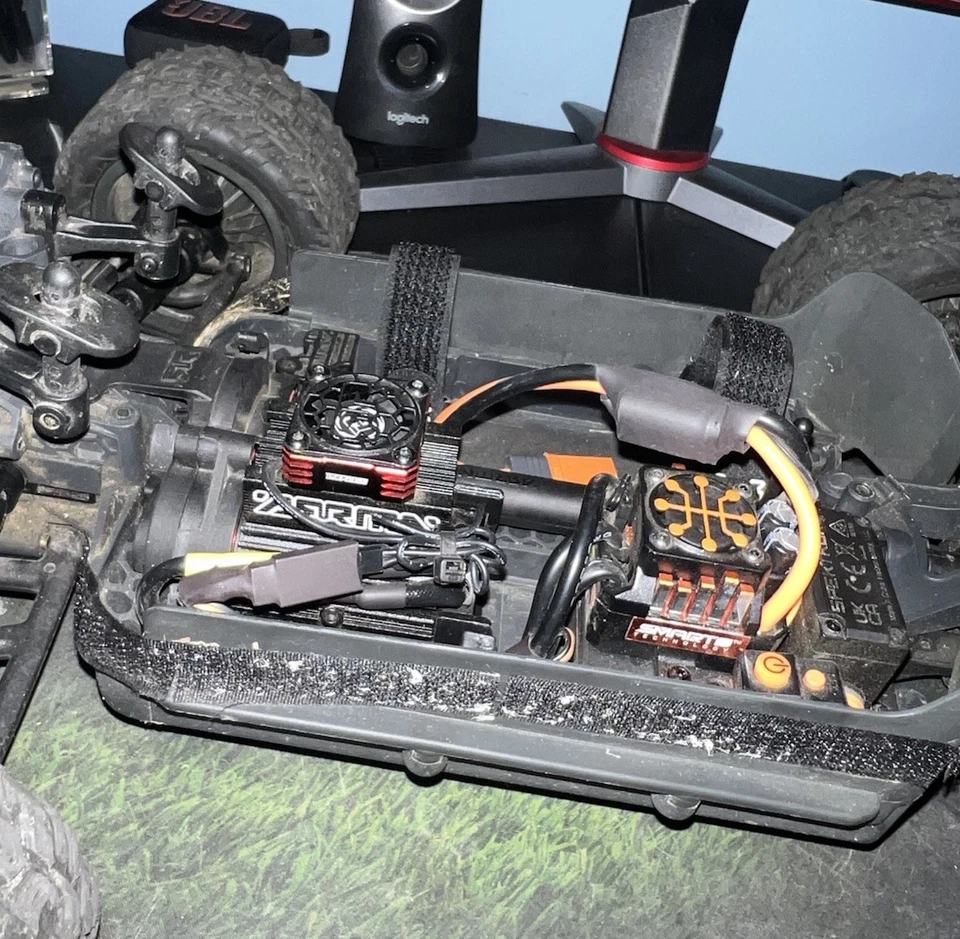 ARRMA Vorteks 4x4 3S BLX escala 1/10 sin escobillas 60 mph Foto 3 de 4