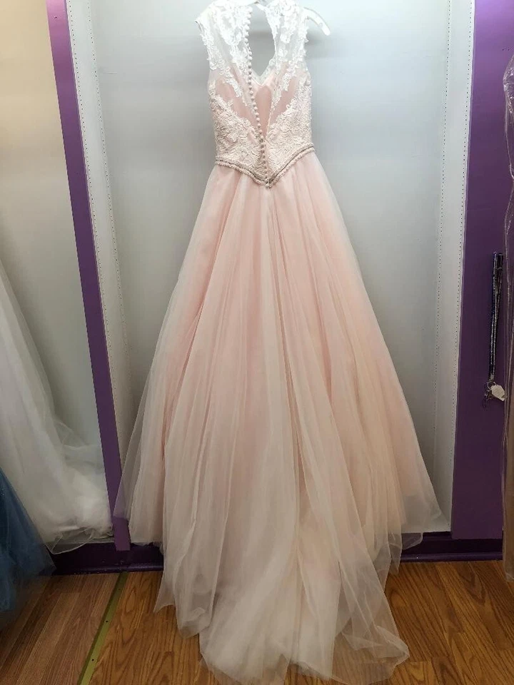 婚纱 — 第 2/2 张图片