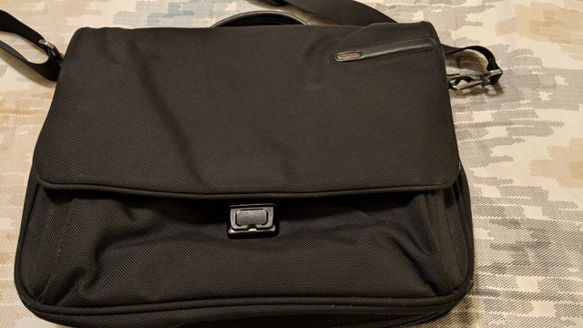 tumi ballistic nylon messenger bag