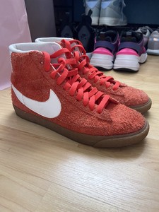 nike blazer mid mid top lace up sneakers