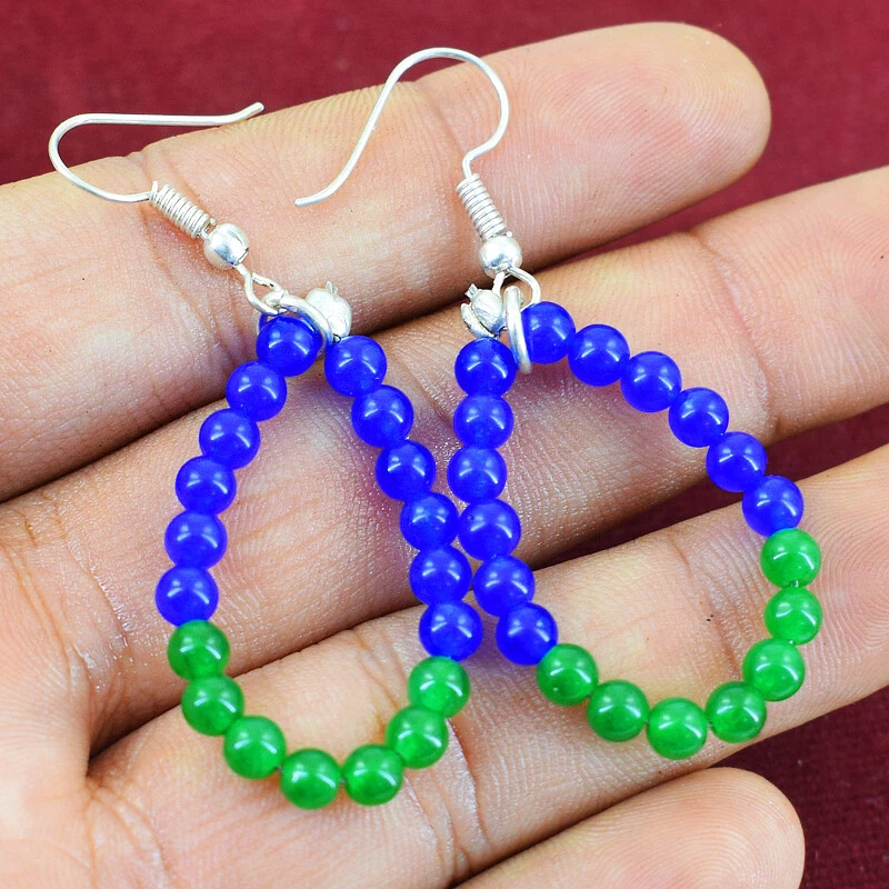 Pendientes de cuentas con forma redonda de piedras preciosas y esmeraldas de zafiro extraído de la tierra de 25,00 quilates Foto 2 de 2