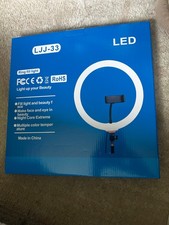 13 in led ring light and phone tripod