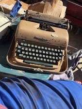 Vintage Remington Quiet-Riter Typewriter; Miracle Tab; 1950's thumbnail