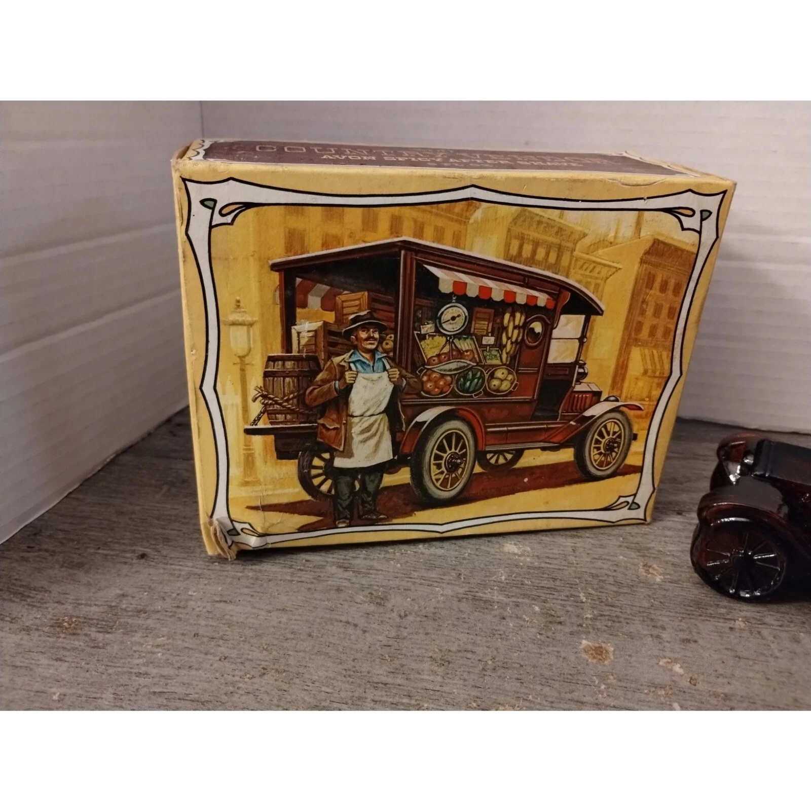 Avon Country Vendor 5 Fl Oz Decanter Spicy After Shave Glass Empty