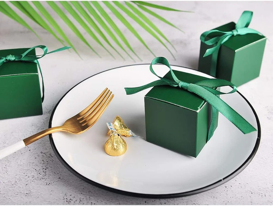 Caja de dulces de regalo verde oscuro a granel 2X2X2 pulgadas con cinta verde caja de regalos de fiesta, pa Foto 4 de 4