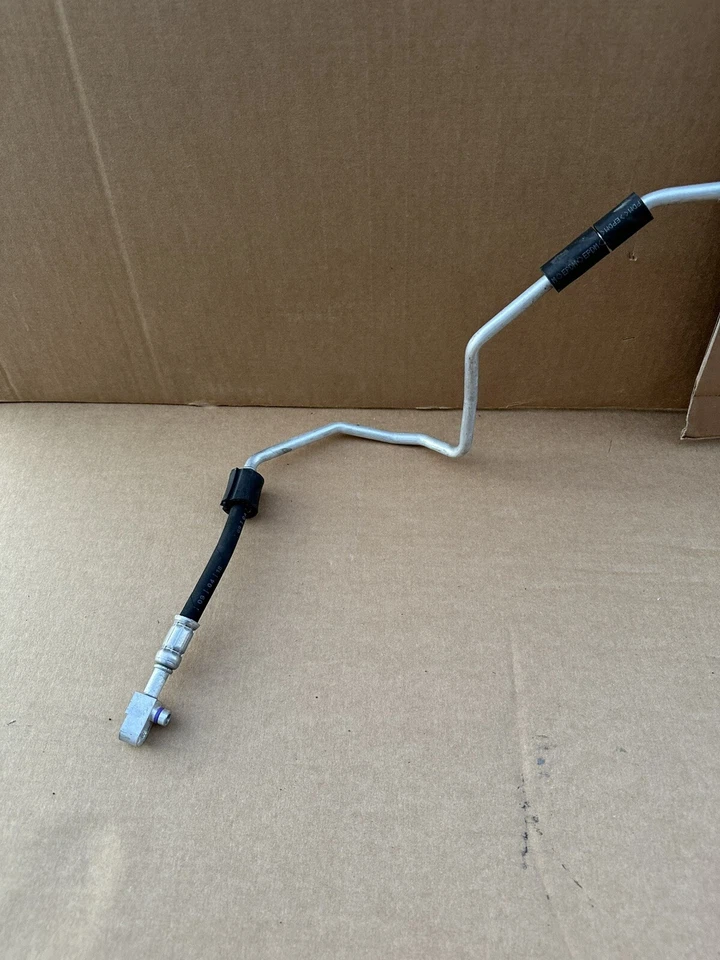 2016 - 2023 Porsche Cayman Boxster 911 718 напорный шланг линия переменного тока 991-573-108-03 - Изображение 2 из 4