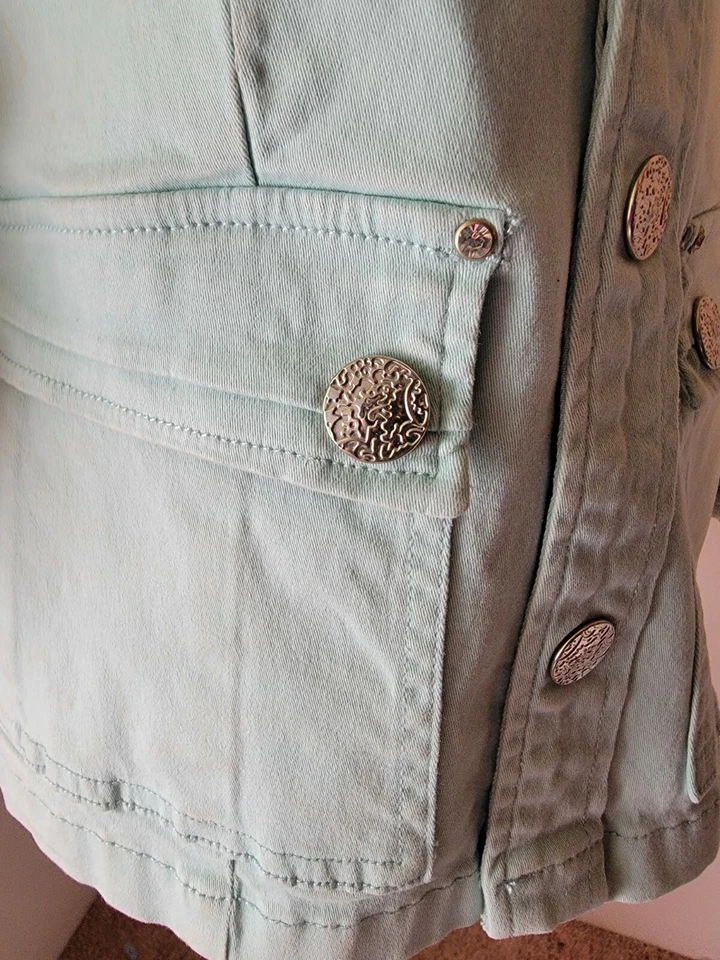 Chaqueta Blazer Mujer Etílico Suave Denim Azul Pálido Bolsillos Frontales a Presión Mediana M Foto 4 de 4