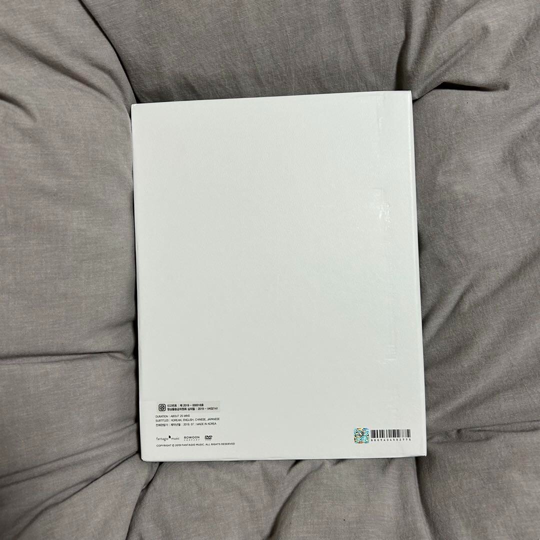 ASTRO ORDINARY HOLIDAY 2019 SUMMER PHOTOBOOK NO POLAROID