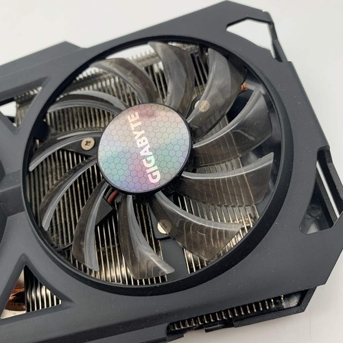 Gigabyte WINDFORCE Radeon R9 270X 4GB GDDR5 Graphics Card GV-R9270XOC-4GD - Picture 10 of 11