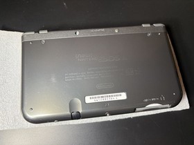 New Nintendo 3DS XL Black Handheld Console Complete Near Mint