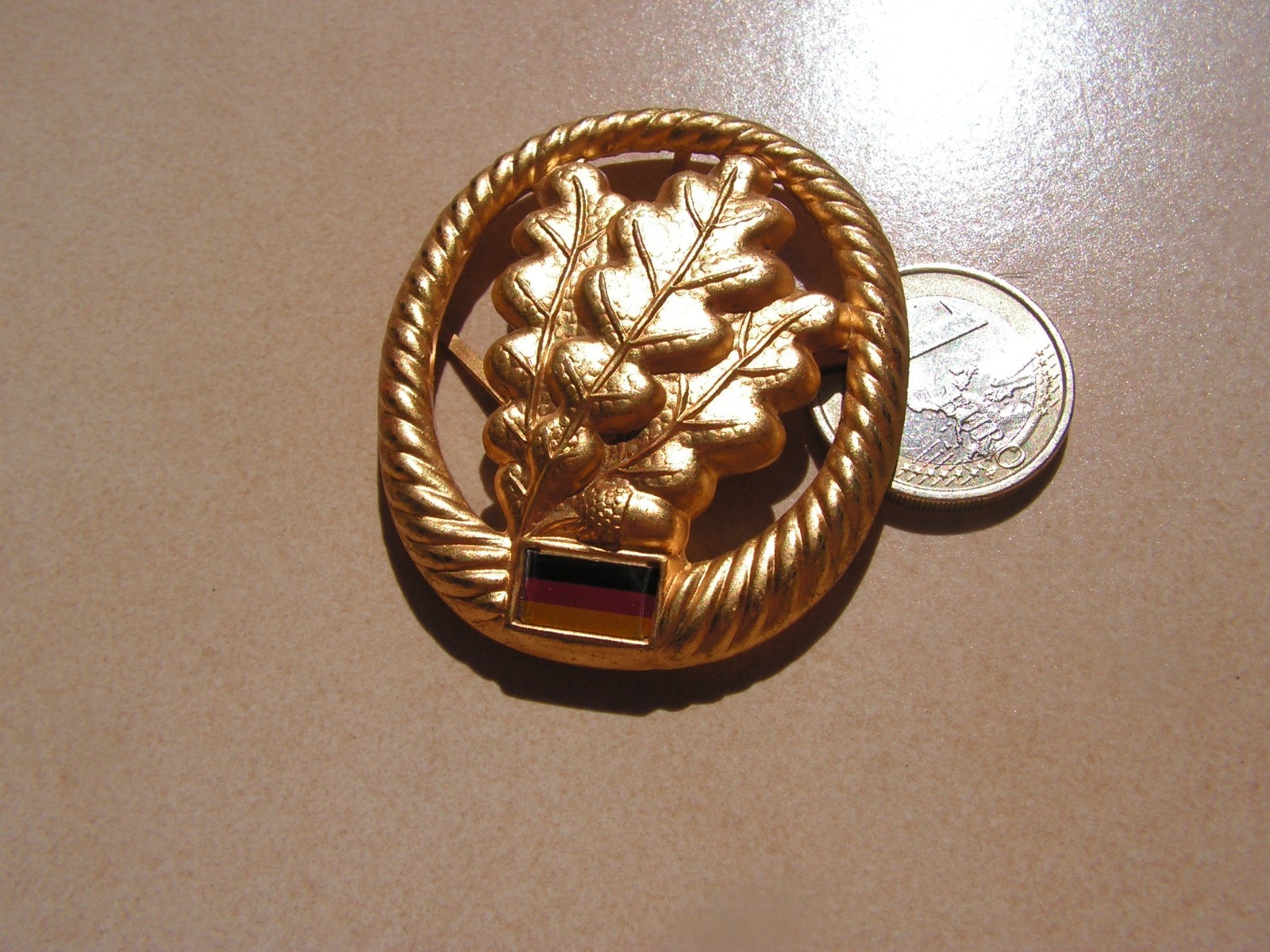 Picture 1 of 2